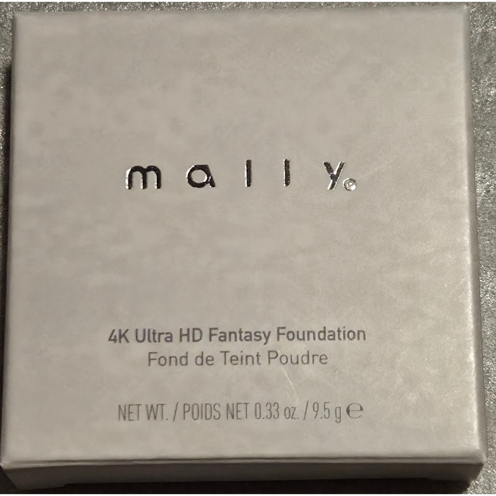 Mally 4K Ultra HD Fantasy Foundation Medium Powder 0.33oz 9.5g New in Box